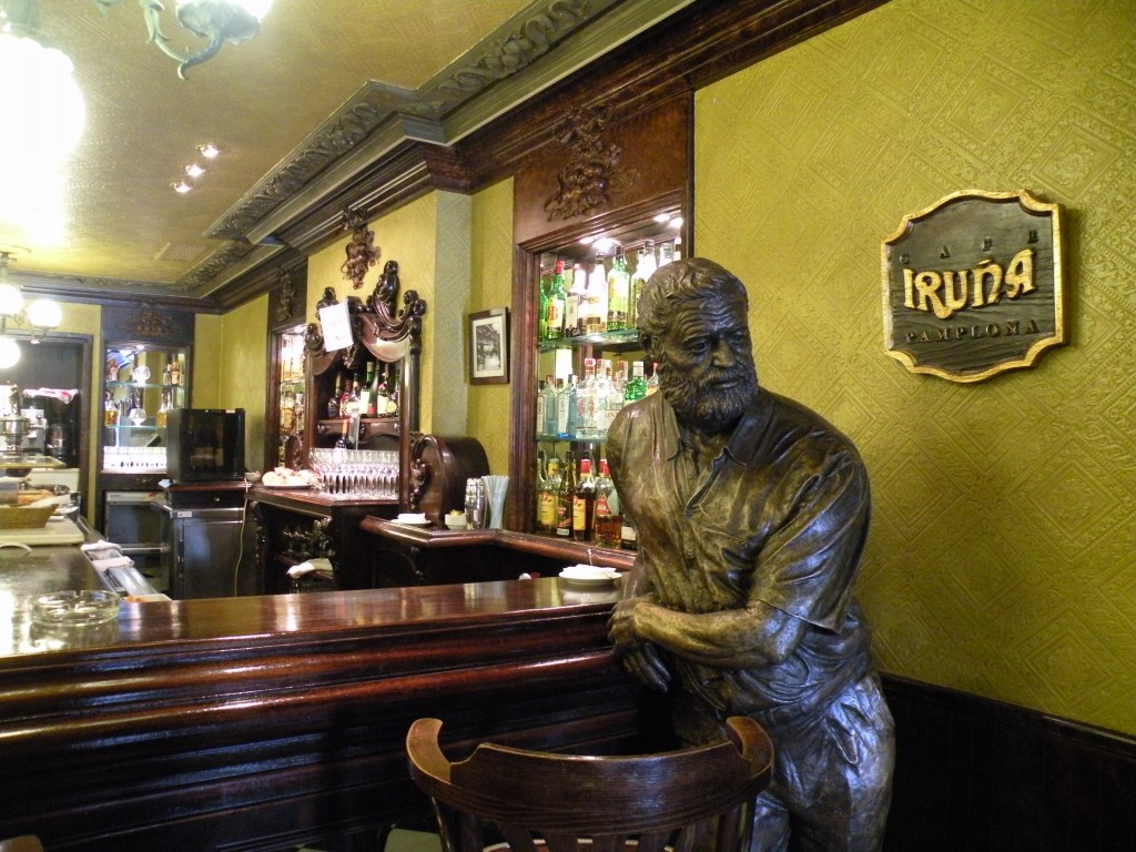 Have a Cup of Coffee at Café&nbsp;Iruña